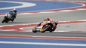 Márquez, llançat a endur-se la ’pole’ i perseguit de lluny per Lorenzo, a l’espectacular traçat d’Austin.