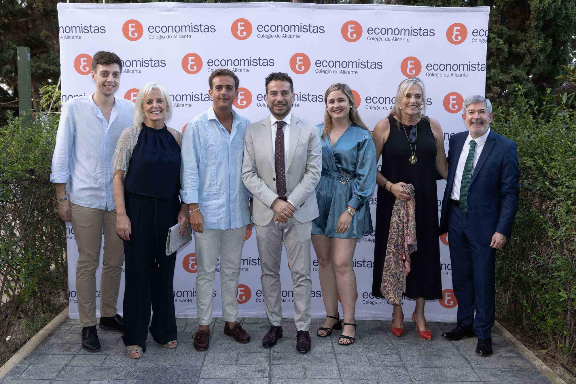 El Colegio de Economistas de Alicante celebra su cena anual en honor a su patrón
