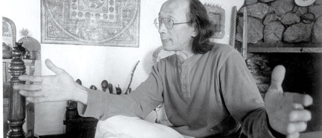 Yoshiro Tachibana.