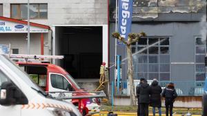 Dos heridos en el incendio de una nave en el polígono de O Ceao en Lugo