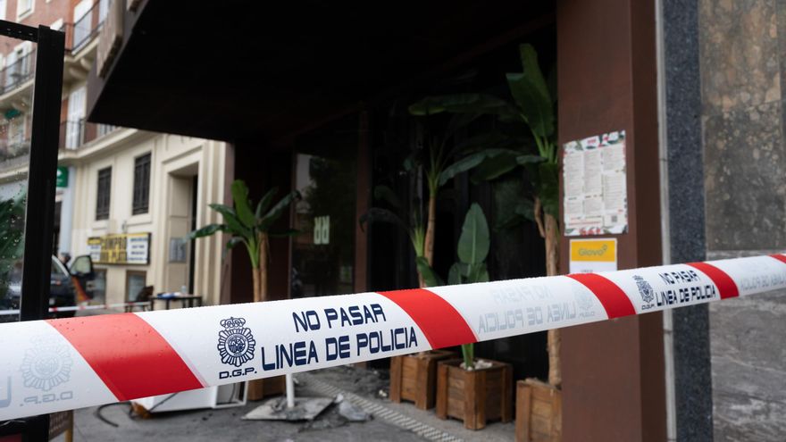 Una imagen del local arrasado por el fuego.