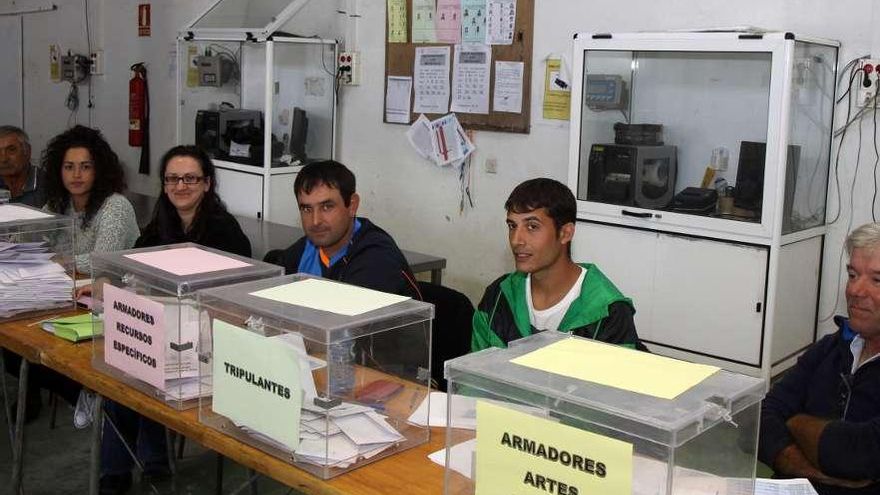 El recuento en O Grove se prolongó hasta las dos de la madrugada del domingo.