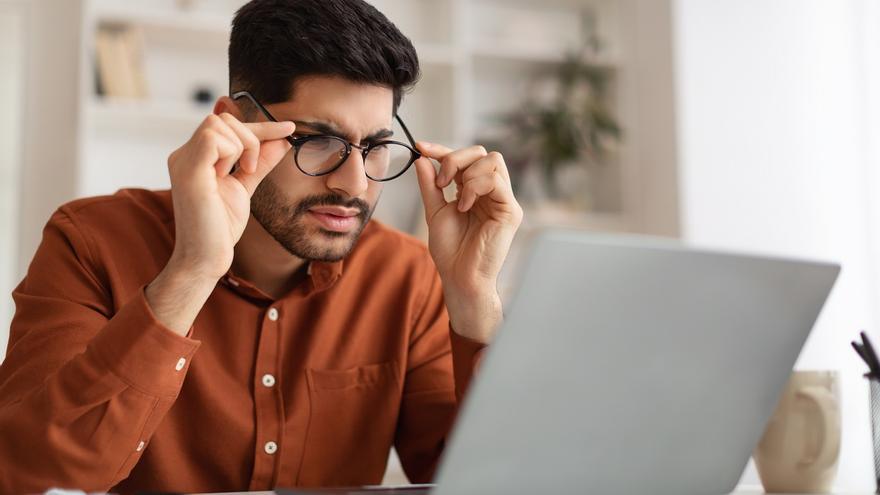 Di adiós a las gafas de cerca con esta operación para la vista cansada