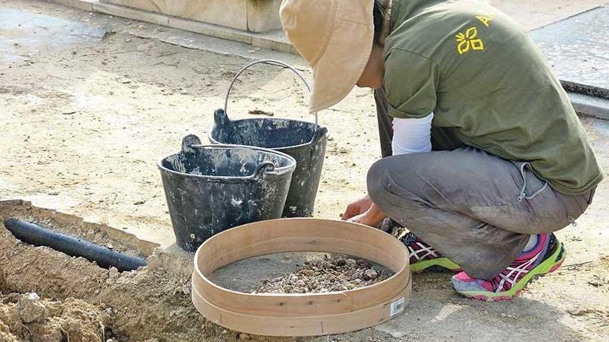 La campaña de Etxeberria acaba  hoy tras exhumar 52 cadáveres