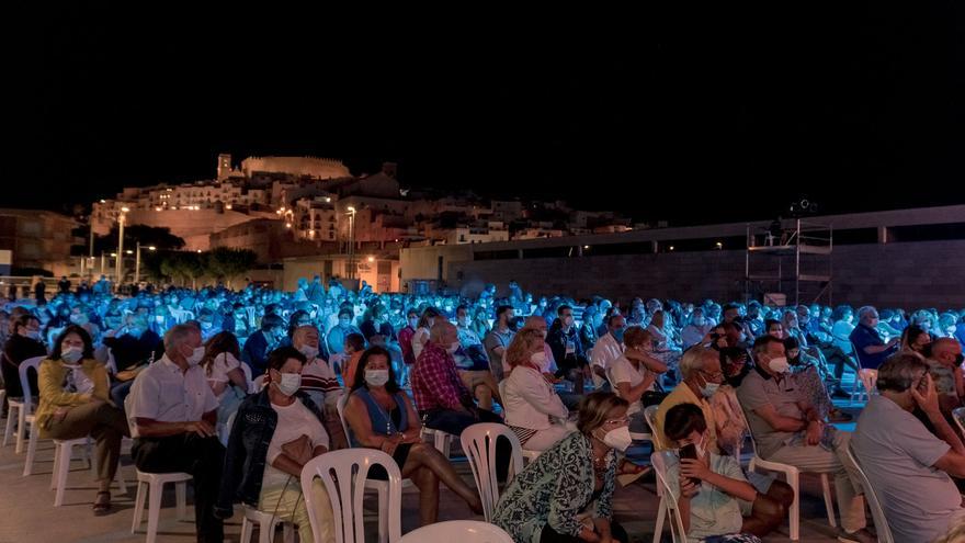 Peñíscola abrirá el verano con un espectáculo de música y fuego de Xarxa Teatre