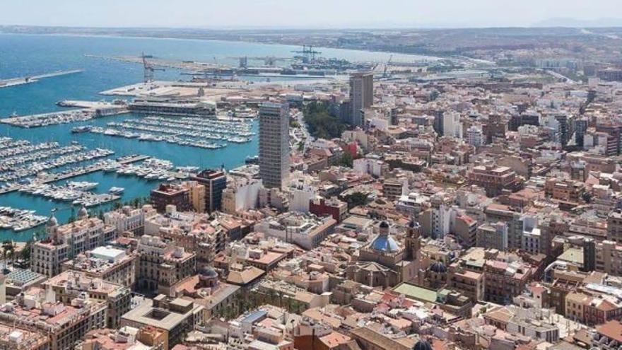 La ciudad de Alicante desde el Castillo de Santa Bárbara