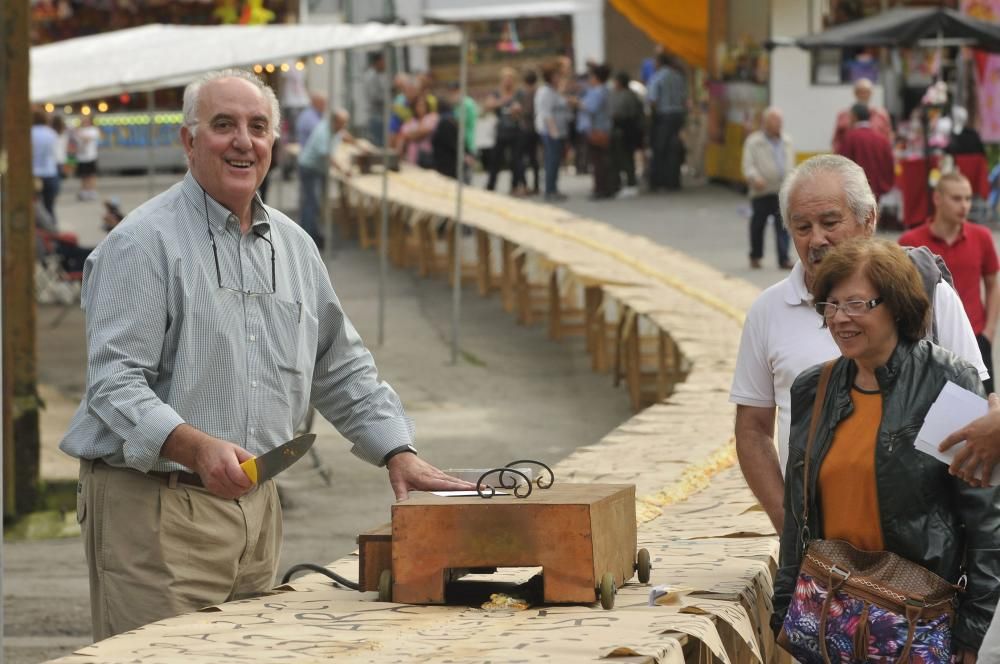 La tosta más grande del mundo en las fiestas de La Probe, Morcín