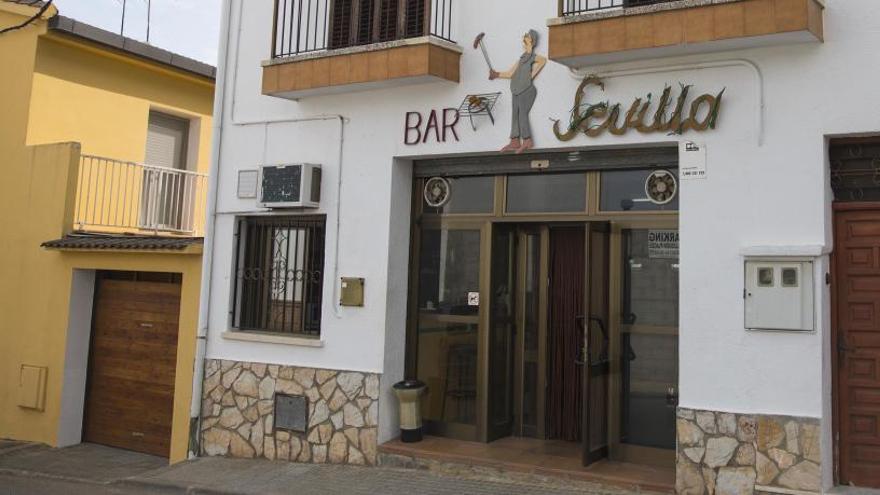 Intenta degollar el client d&#039;un bar  de Vidreres apunyalant-lo al coll