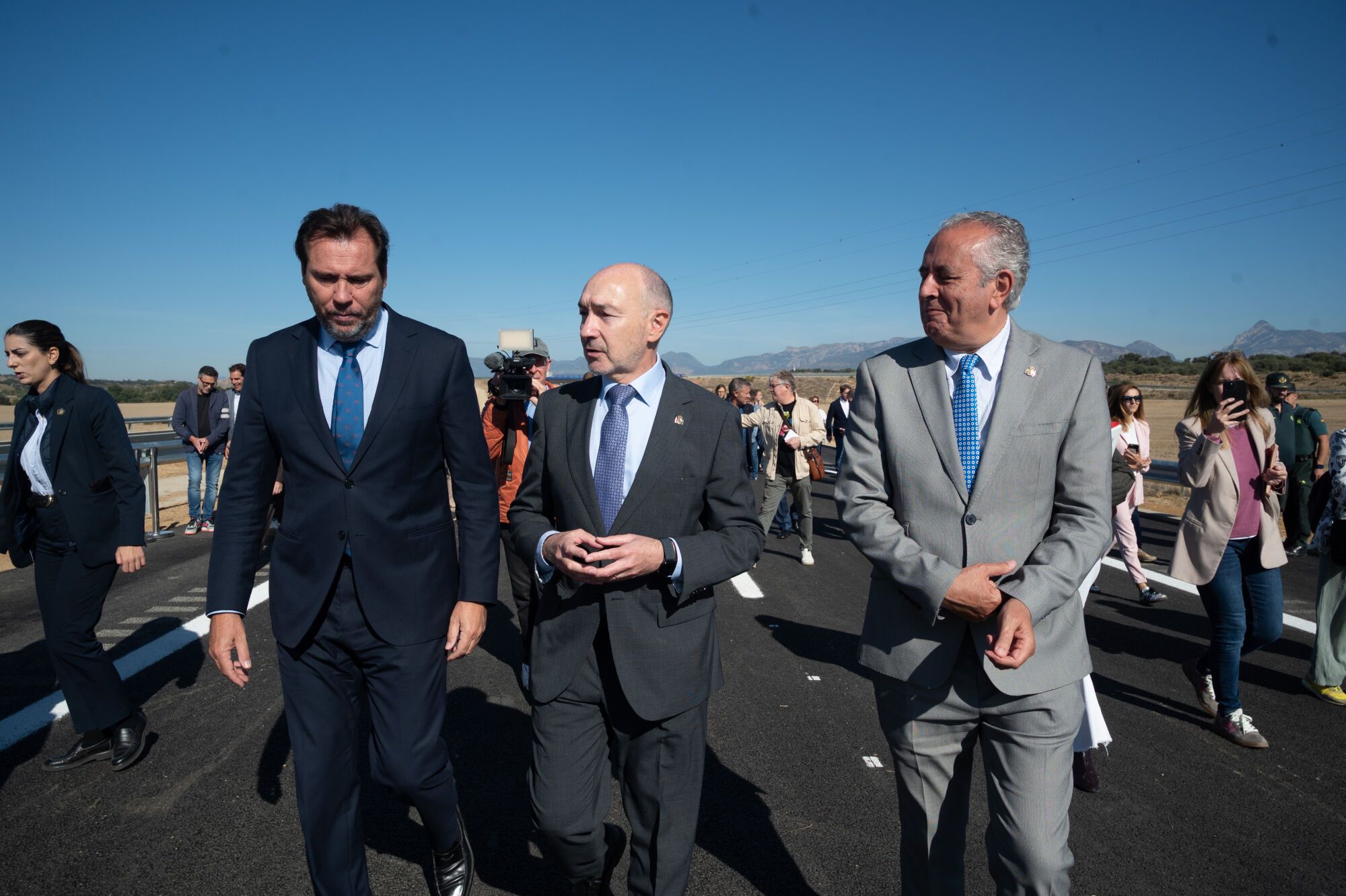 Inauguración del tramo de la A-22 entre Huesca y Siétamo