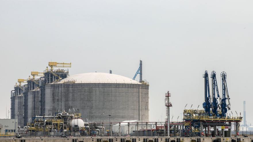 Naturgy, Iberdrola y Endesa piden una gran reforma contra la especulación que infla el precio del gas