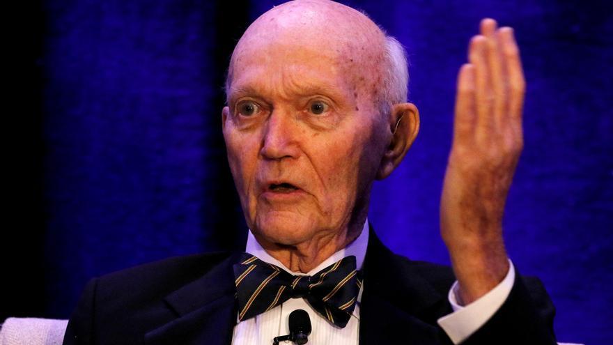 Muere Michael Collins, uno de los tres astronautas del Apolo 11