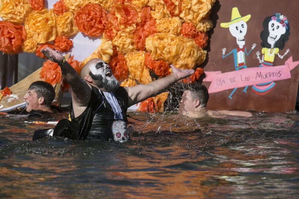 Descenso Folklórico del Nalón 2019: 40 carrozas y más de 4.000 personas