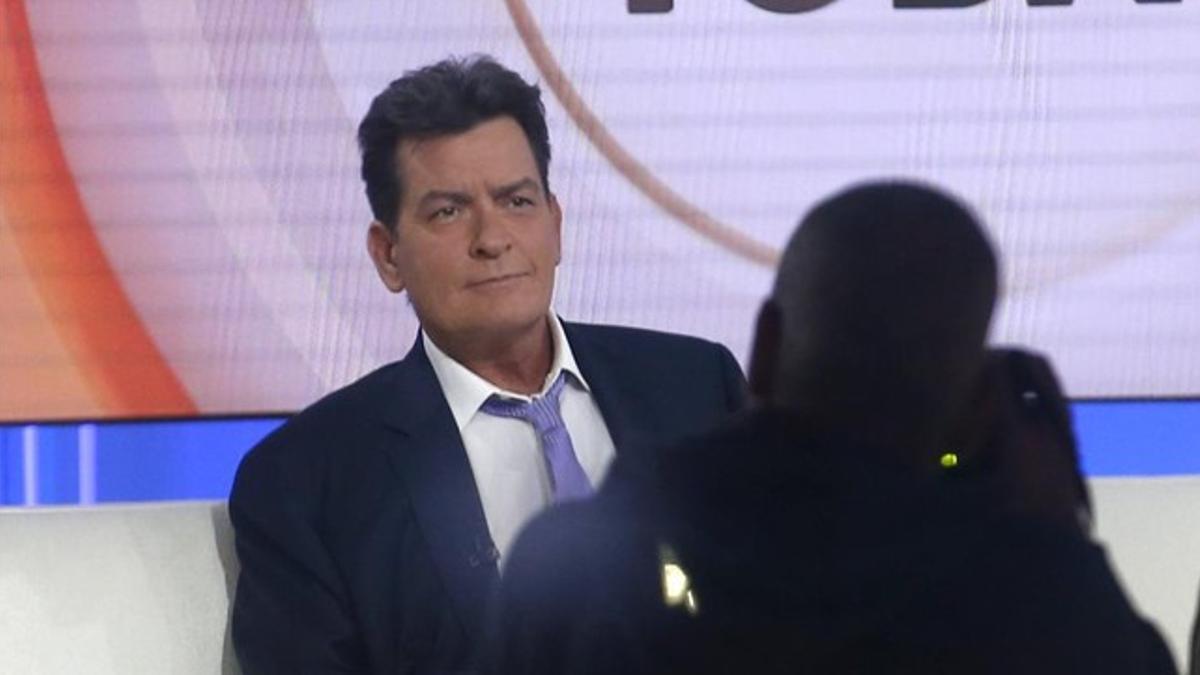 Charlie Sheen retoma el tratamiento contra el sida