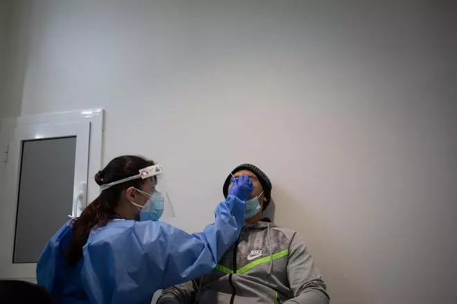 Sanidade hará un cribado de COVID a más de 900 vecinos de Vimianzo