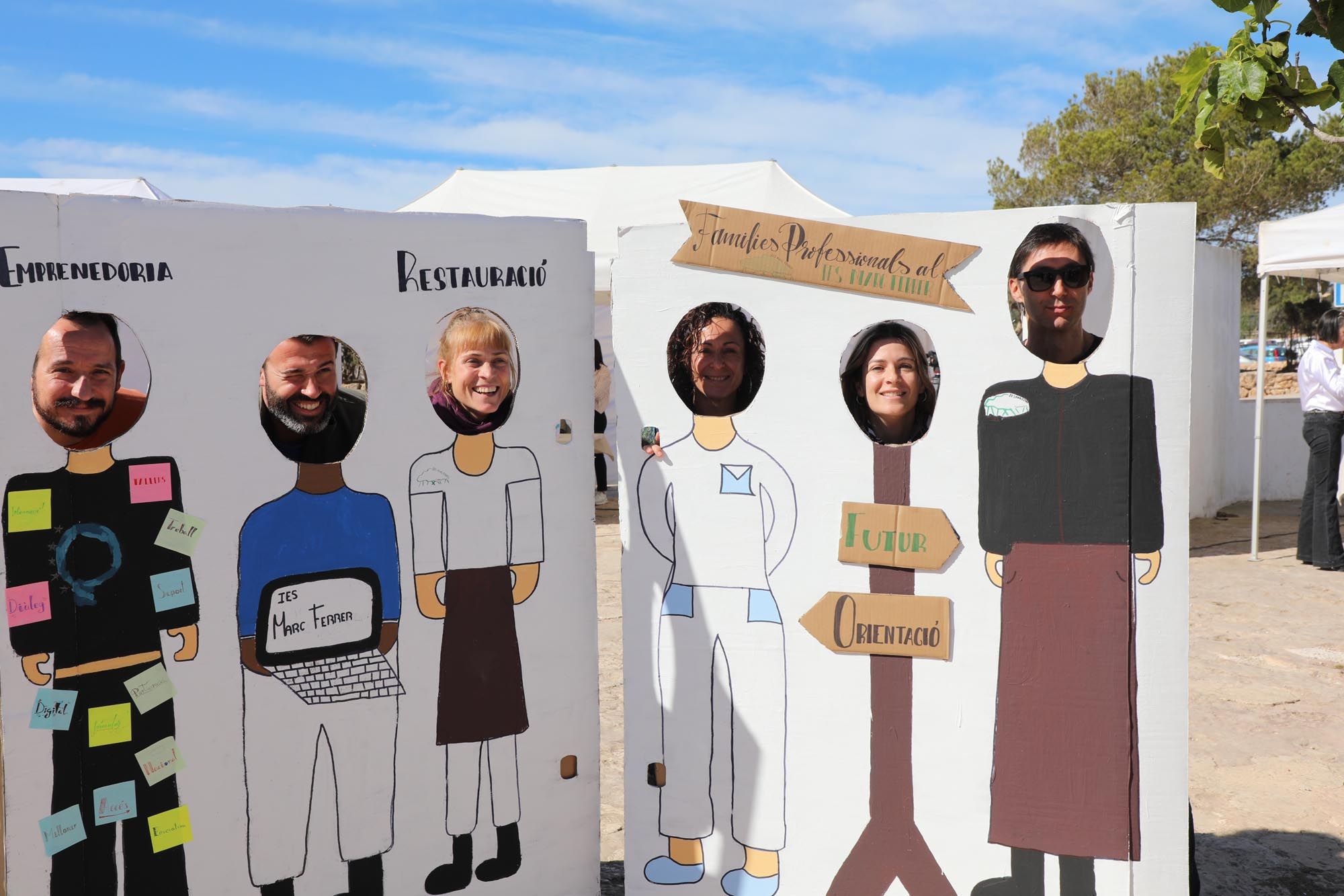 Imágenes de la Feria de Ocupación y Emprendimiento de Formentera