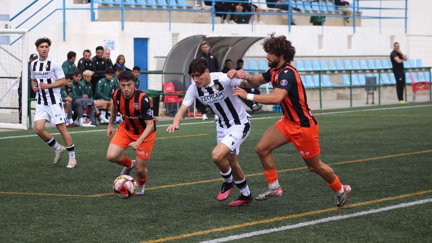 El resumen  de Tercera Federación | El Castellón B recibe demasiado correctivo ante al Patacona en el Marquina (1-4)