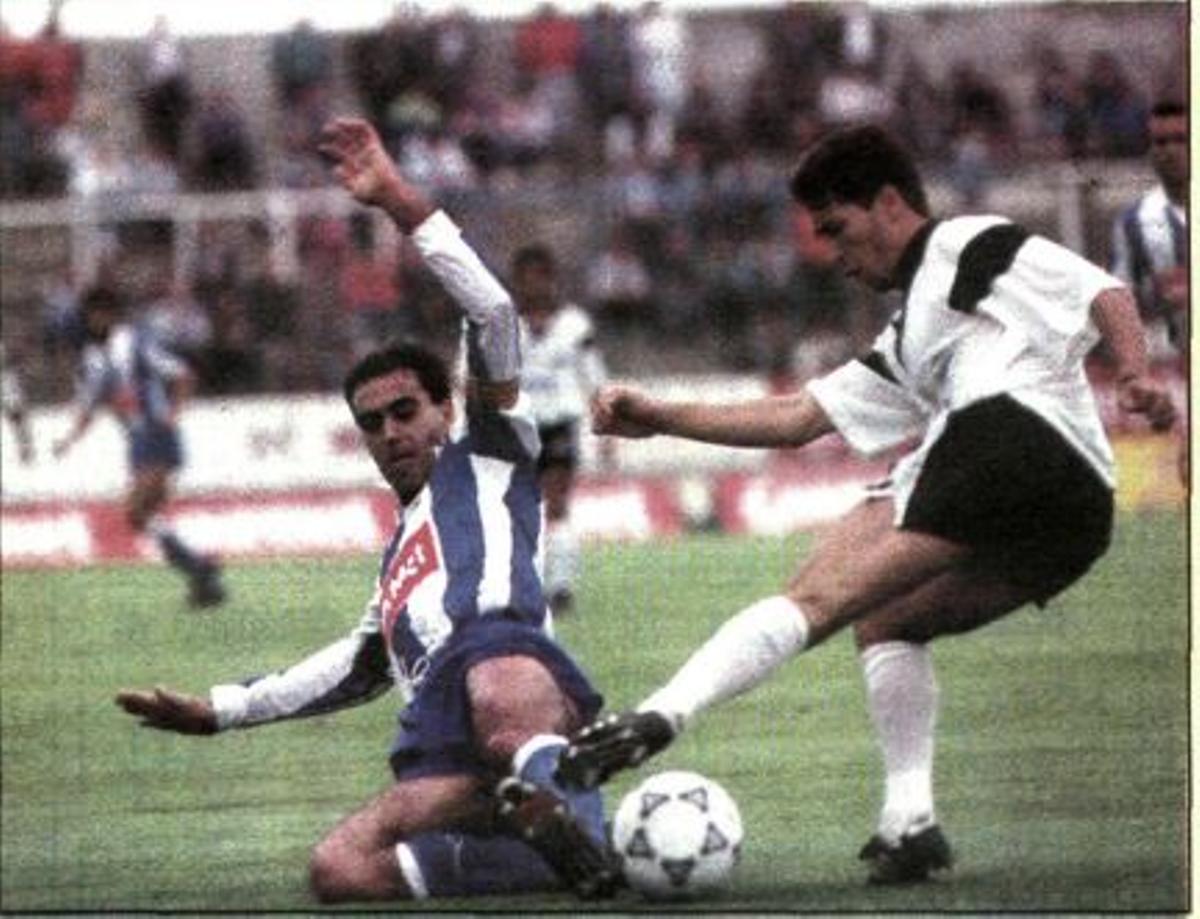 Pitu Durant, en un partit de Segona amb el Figueres contra el Figueres