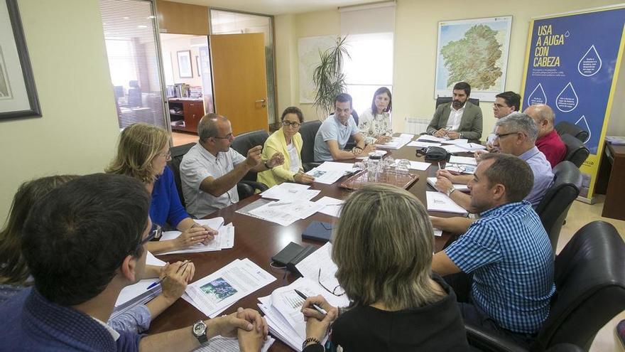 Reunión de ayer de la Oficina Técnica da Seca. // FDV