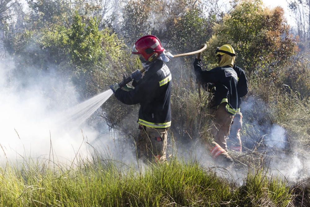 Un incendio amenaza la Sierra Calderona