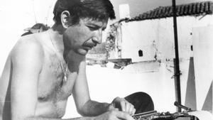 Leonard Cohen, a principios de los 60 en Hydra, Grecia.