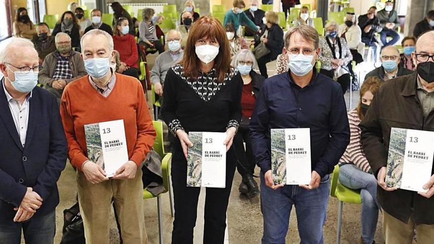 Boades, Nolla, Madrenas, Sagrera i Freixas amb la publicació ahir durant l&#039;acte de presentació.