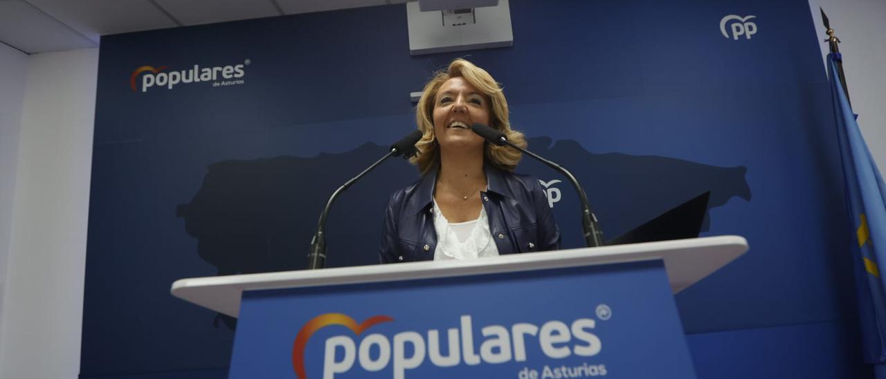 VÍDEO: Así fue la comparecencia de Teresa Mallada en la sede del PP: "Doy un paso a un lado y no me presentaré al próximo congreso autonómico"