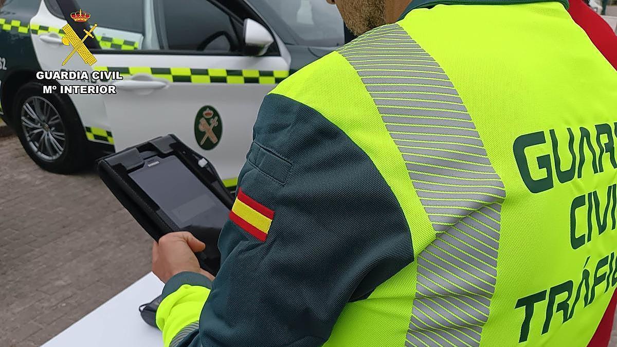 Interceptado en la A-4 un conductor ebrio que circulaba en sentido contrario durante más de 10 kilómetros
