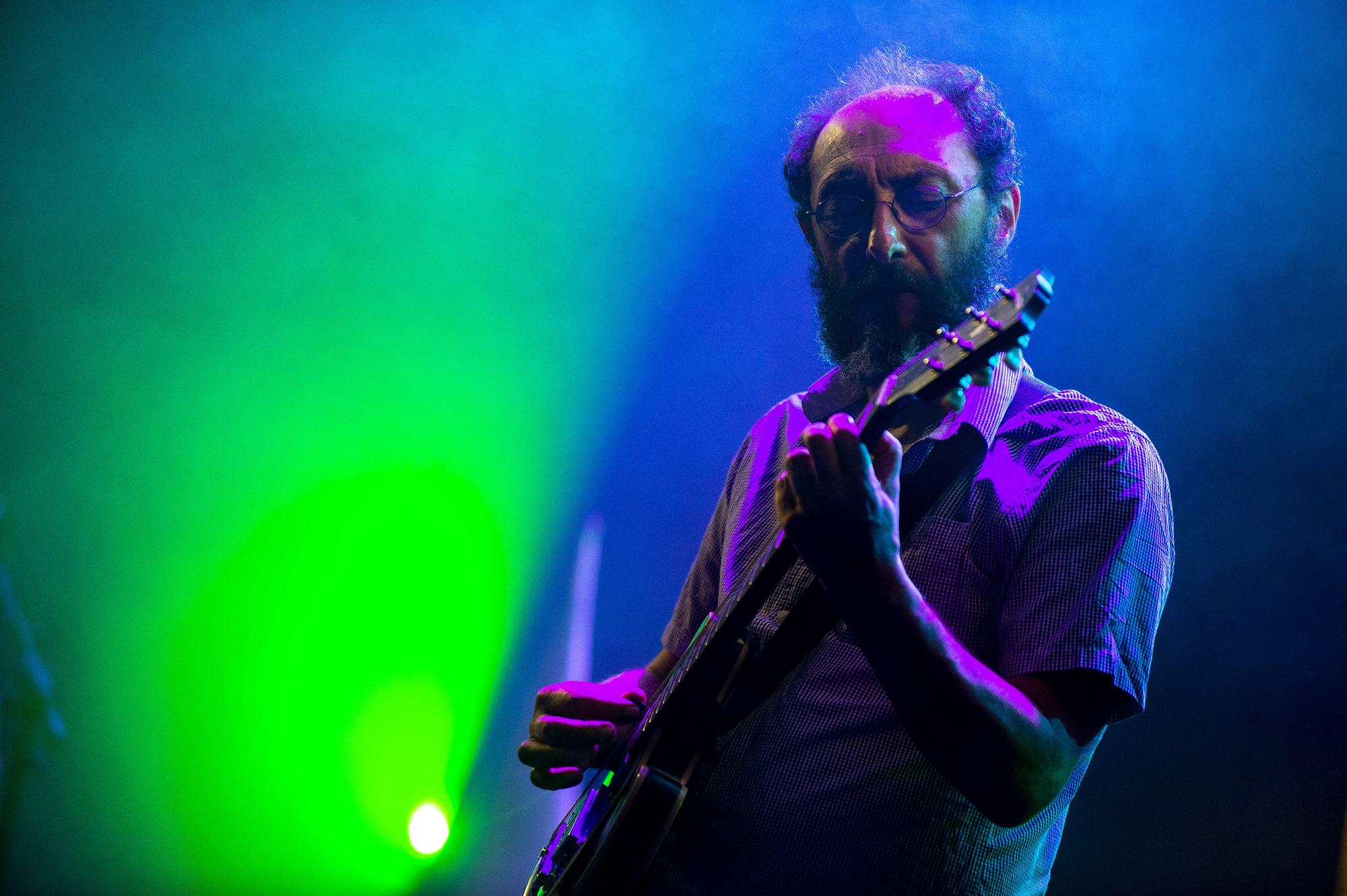 Así fue el concierto de Los Planetas y el Niño de Elche ayer en La Mar de Músicas