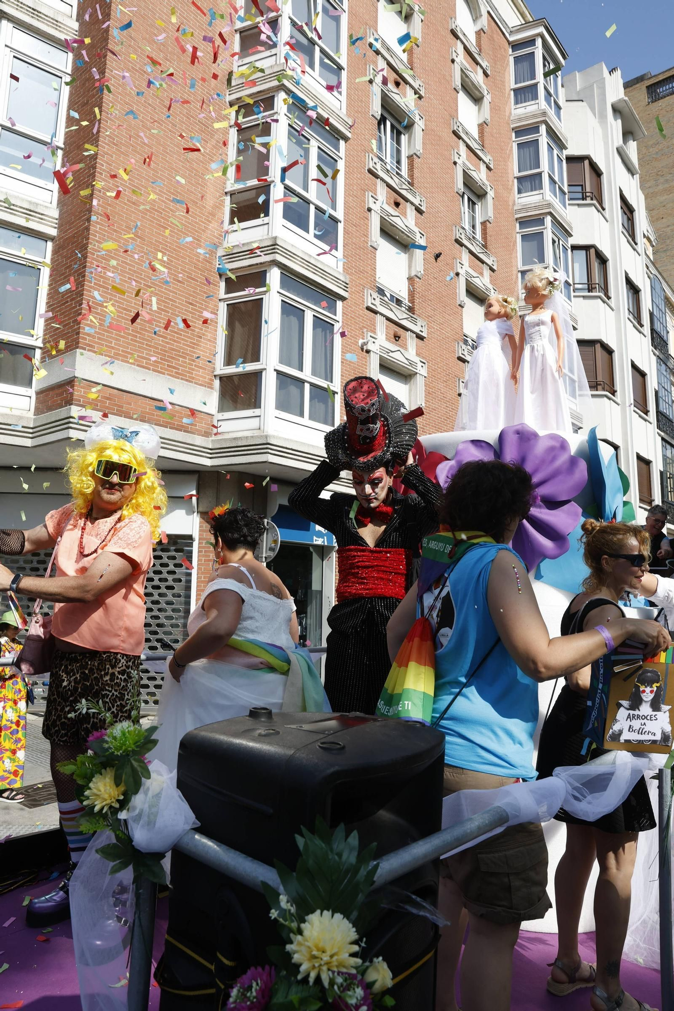 Así fue el desfile del Orgullo en Gijón (en imágenes)