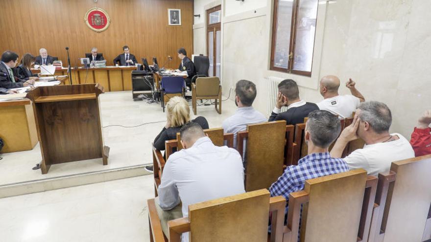 Juicio en Palma contra la banda de narcos desarticulada por la Guardia Civil en Santa Eulària