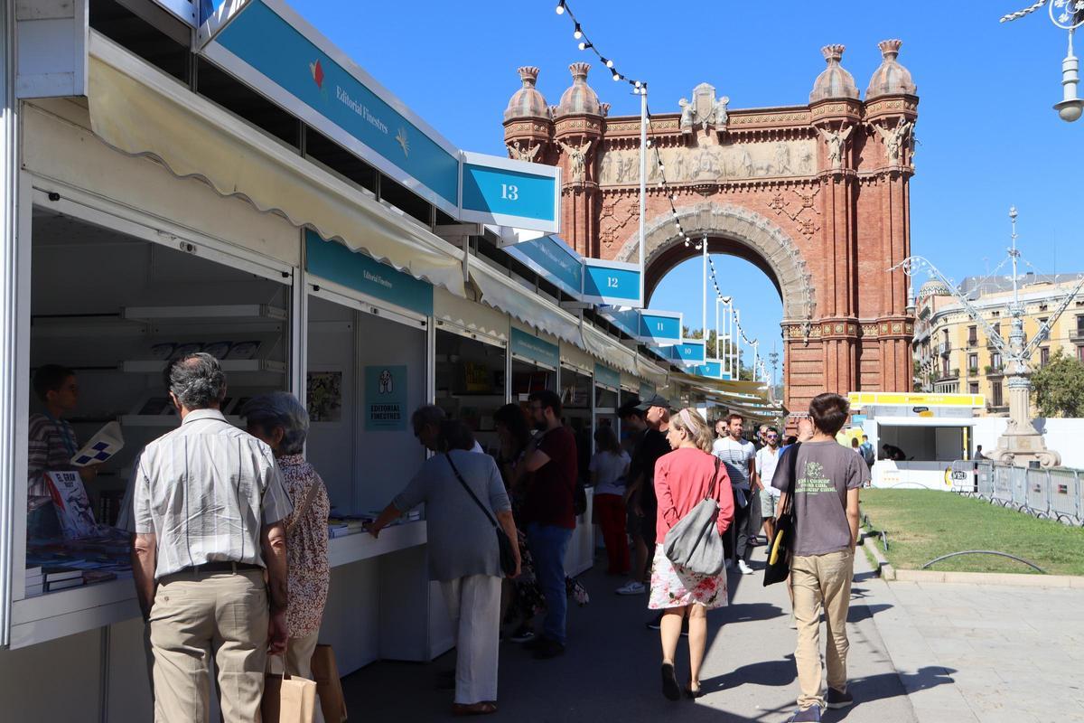 La Setmana del Llibre en Català cierra con 100.000 visitas La Setmana del Llibre en Català cierra con 100.000 visitas