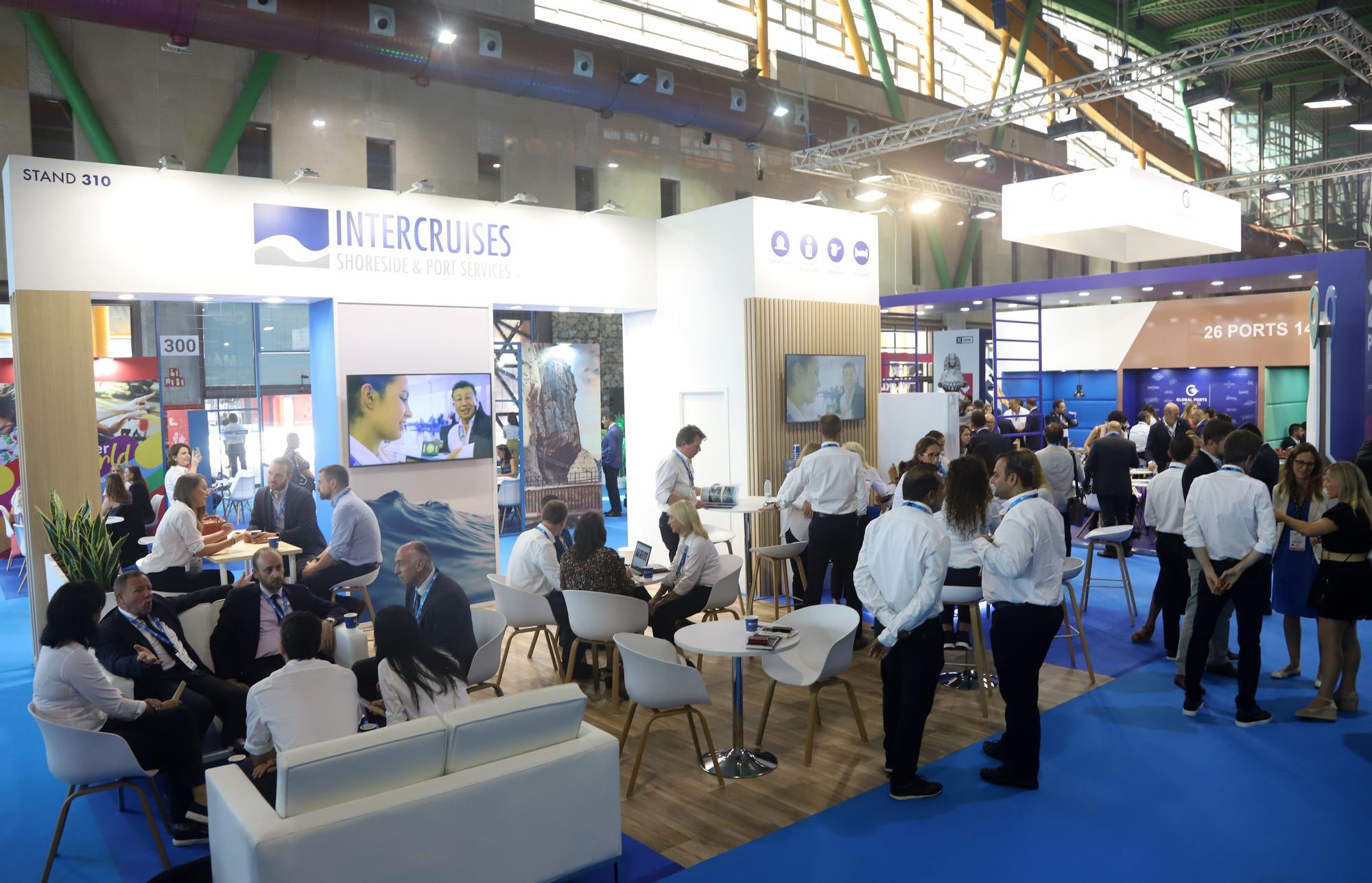 El Palacio de Ferias y Congresos acoge la feria de cruceros Seatrade Cruise Med