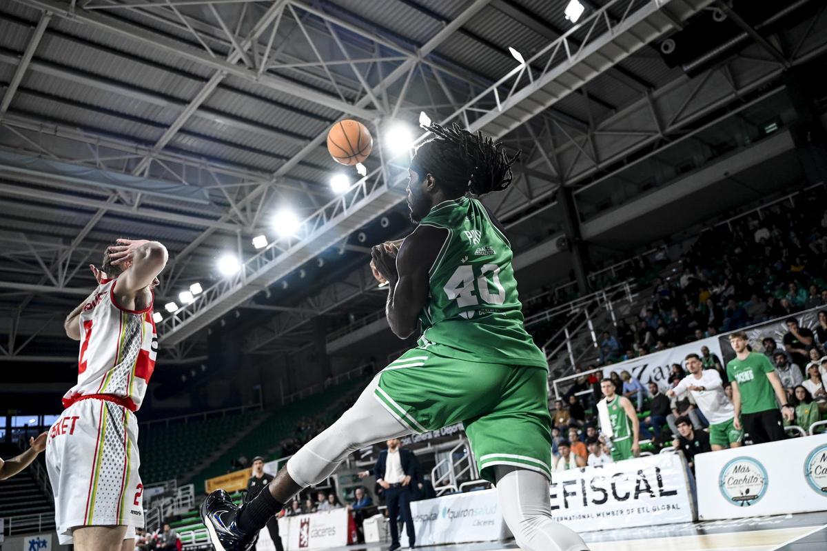 Fotogalería | Las imágenes del Cáceres Patrimonio - Logrobasket