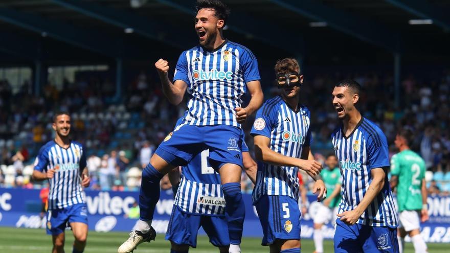 La Ponferradina será un difícil rival para el Antequera CF en la semifinal por el ascenso a Segunda.