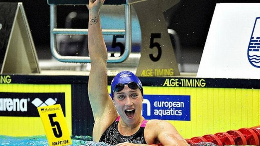 Mireia Belmonte, oro y récord de Europa en los 200 mariposa en piscina corta