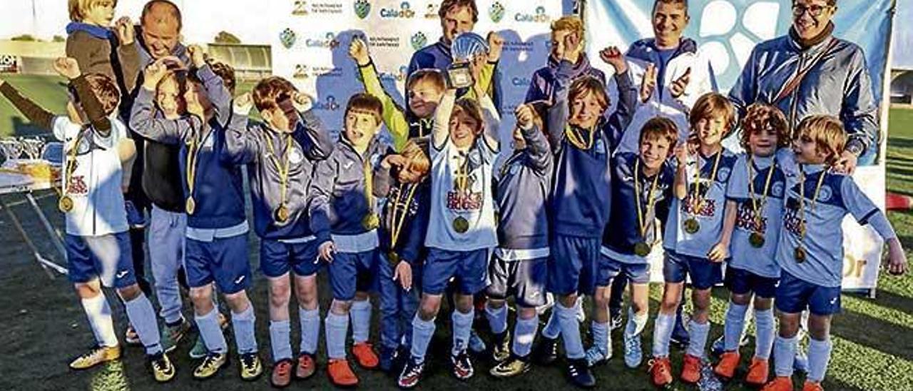 El San Cayetano prebenjamín fue el campeón del Torneo Cala d´Or.