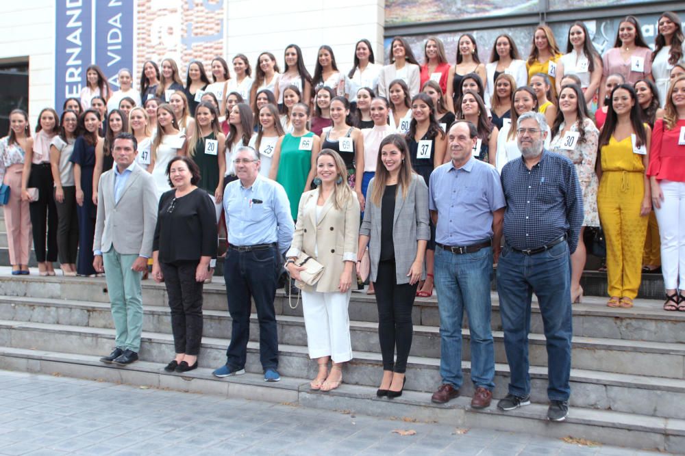 La aspirantes a fallera mayor de València visitan el IVAM