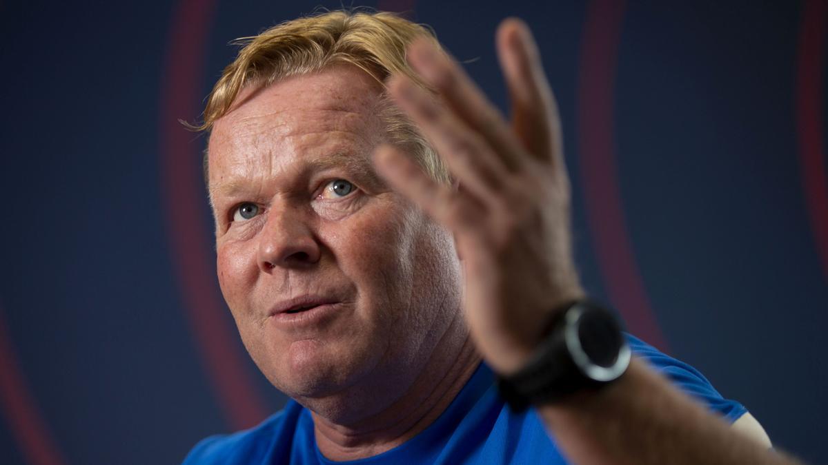 Koeman comparte sus reflexiones.