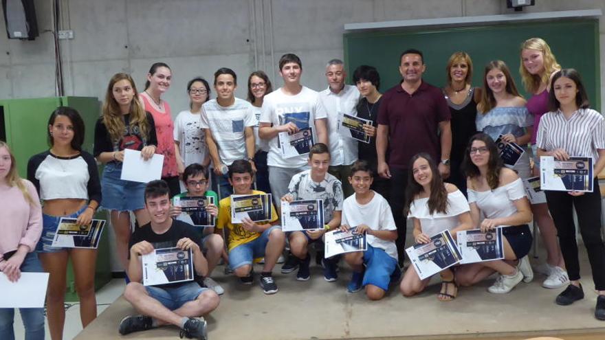 La Nucía premia a los 21 alumnos con mejores notas