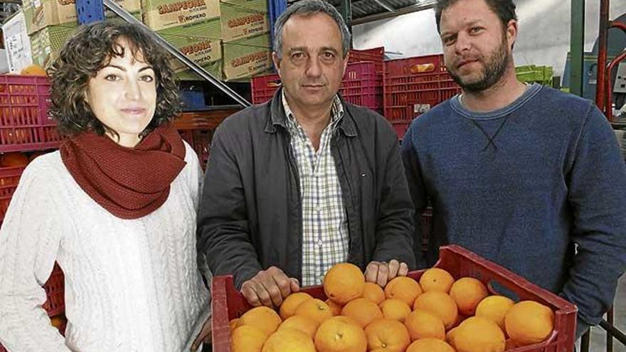 Miembros de la cooperativa agrícola Sant Bartomeu.