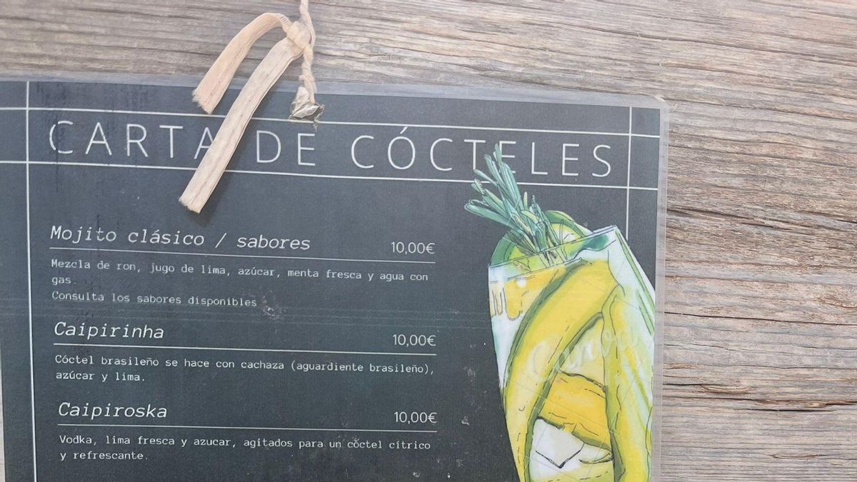 Imagen de la insólita tabla de cócteles.