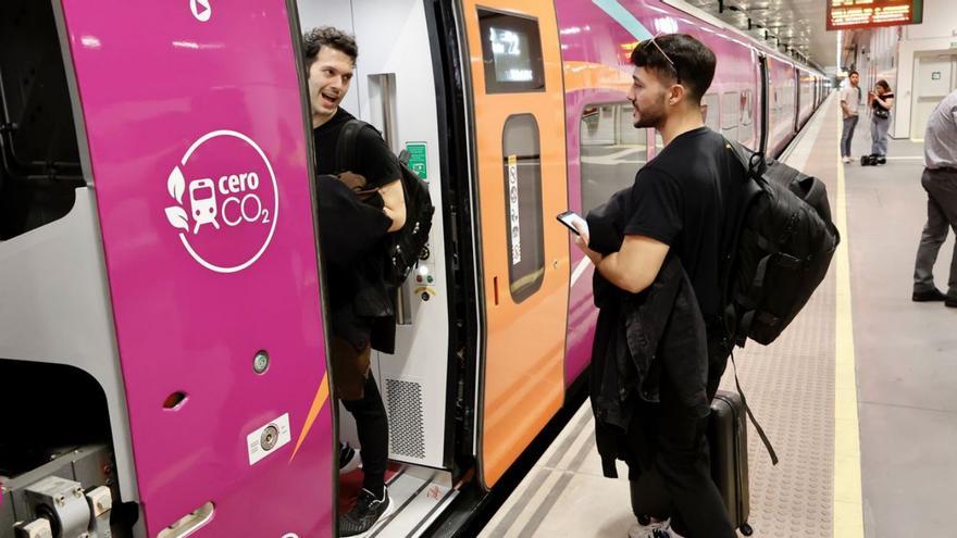 El Avlo que conecta Murcia con Valladolid incorpora nuevos trenes con más plazas