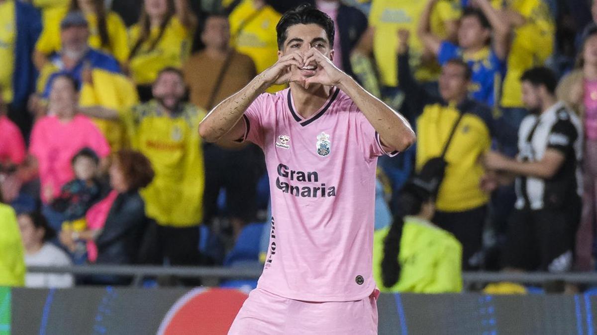 Enrique Clemente festeja en el Gran Canaria.