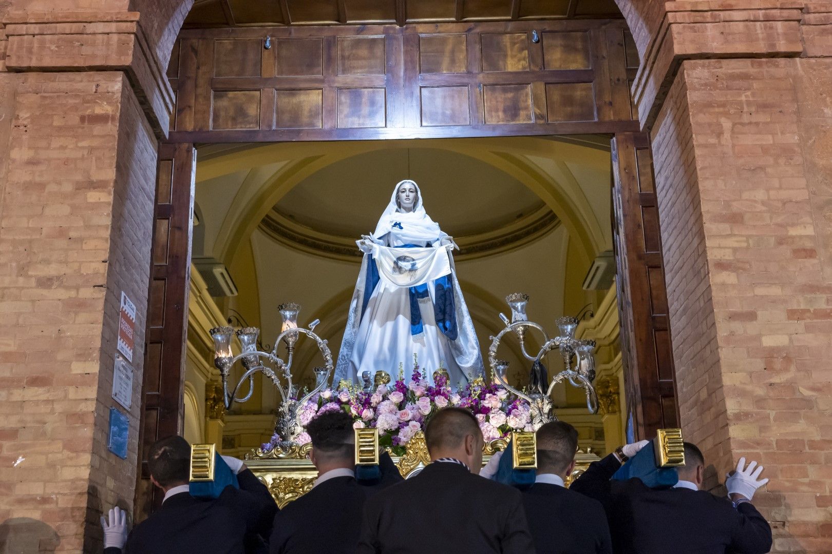 Encuentro de la Vía Dolorosa en Torrevieja del Miércoles Santo con la presencia del obispo José Ignacio Munilla