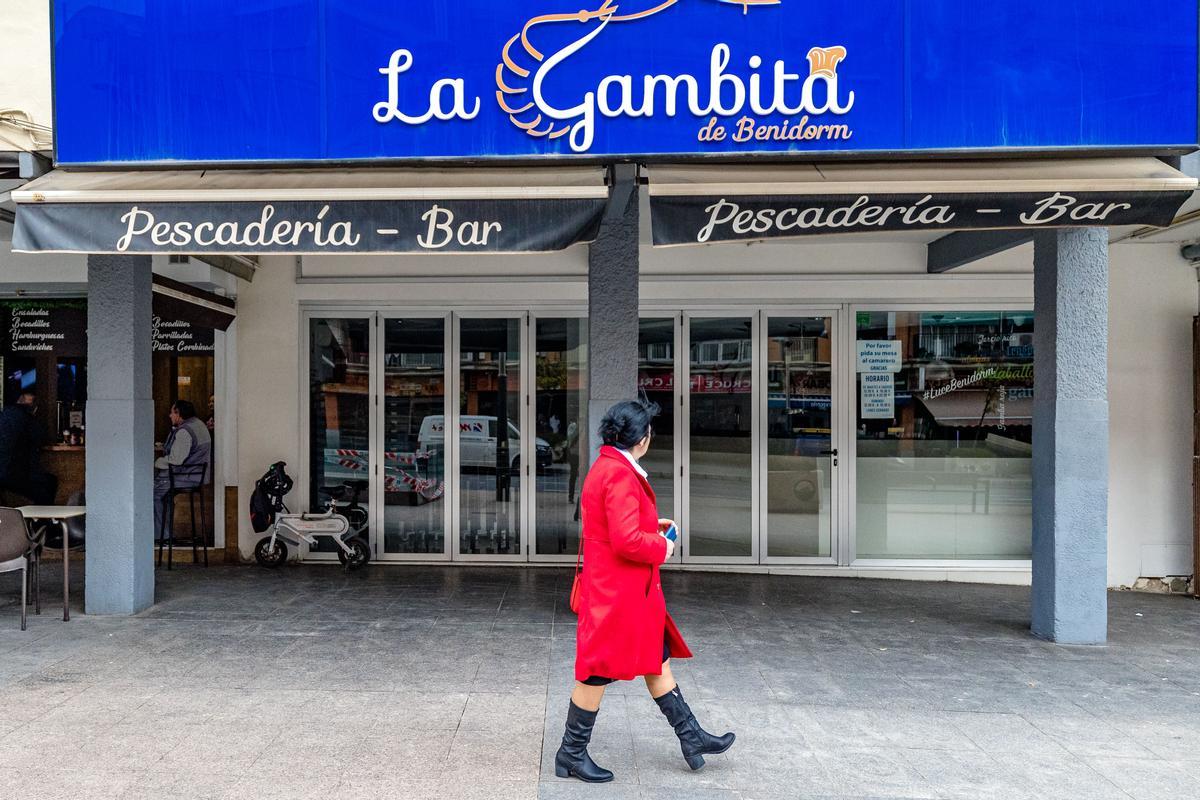 Uno de los negocios dedicados al pescado fresco de Benidorm cerrado.