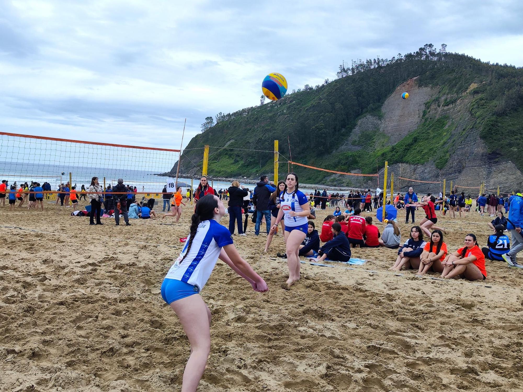 La gran fiesta del vóley playa asturiano regresa a Rodiles: así han sido los juegos deportivos del Principado