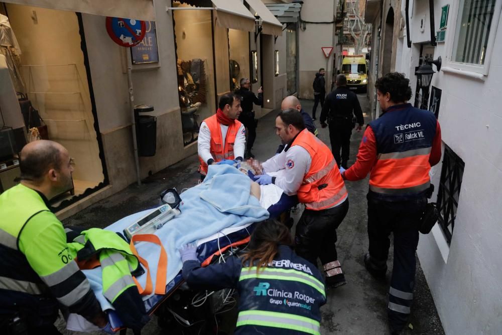 Un trabajador cae desde un cuarto piso por el hueco de un ascensor en Palma