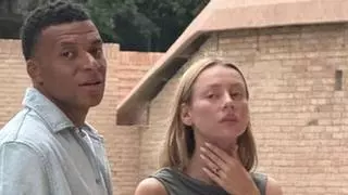 Mbappé y Ester Expósito revolucionan Barcelona con una escapada VIP en pareja a la Sagrada Família