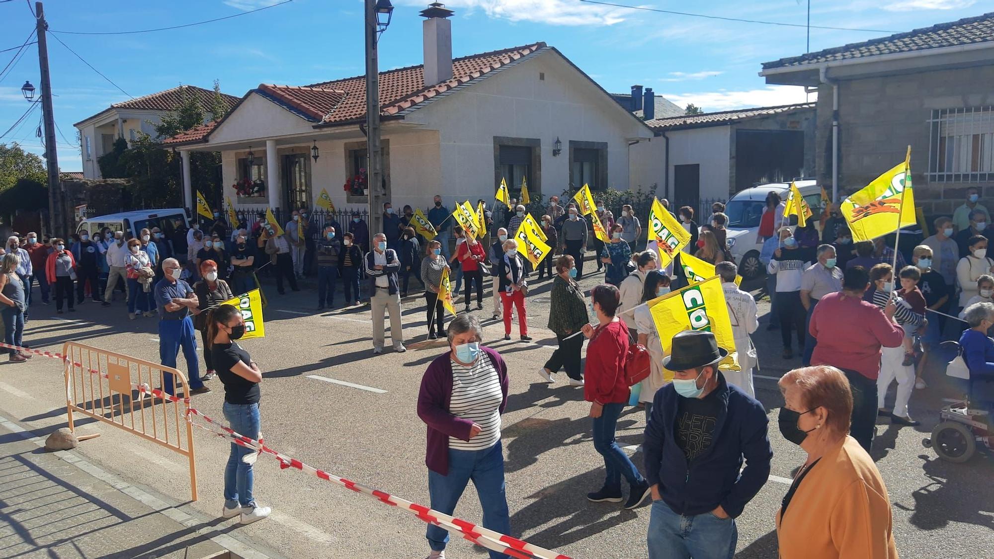 GALERÍA | Manifestación por la sanidad rural en Villardeciervos