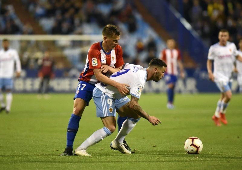 El Real Zaragoza vence al Sporting